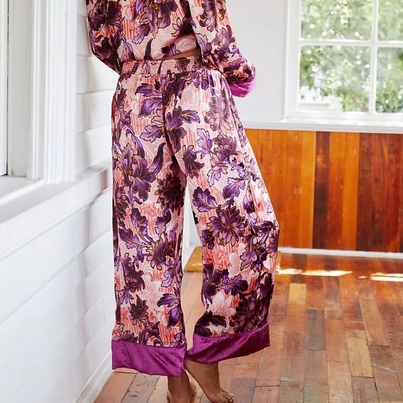 NWT Anthropologie Luxe Pink Floral Sleep Pants Small - Picture 2 of 5